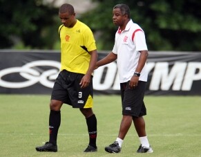 Com o ataque arrumado, preocupação agora é a defesa