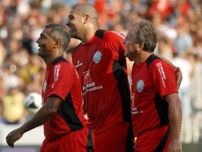 Com a benção do Galinho de Quintino