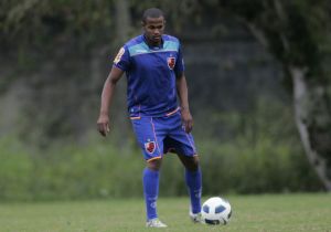 Airton está de olho nos perigos do São Paulo