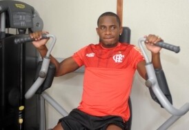 Willians aprimora parte física na Gávea