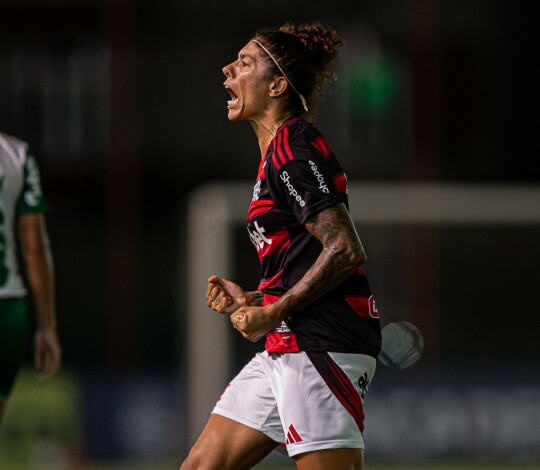 Cristiane completa 40 anos no auge: "Deixar meu legado aqui no Flamengo é fundamental"