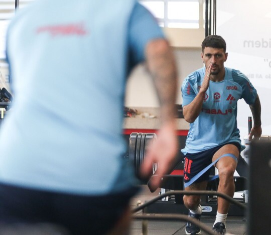 Flamengo realiza último treino antes de duelo contra o Santos, pelo Brasileirão