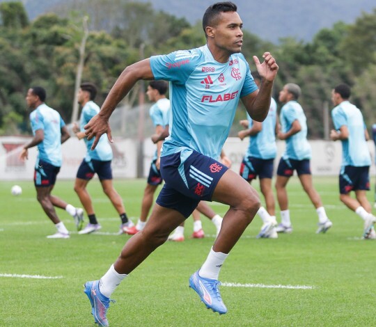 Flamengo se reapresenta de olho no confronto de ida das oitavas da Copa do Brasil