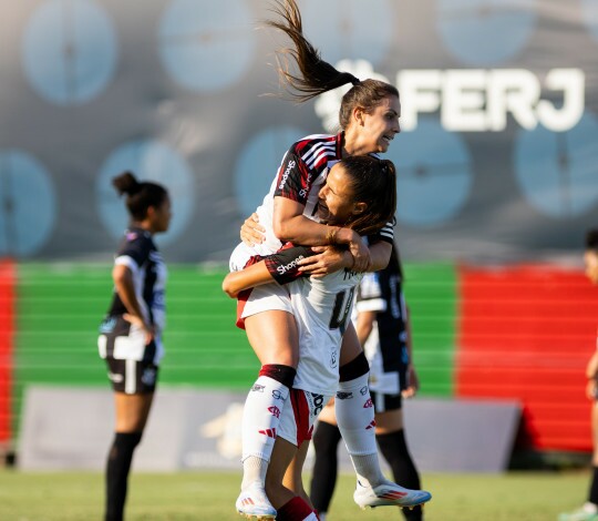 Com hat-trick de Mariana, Mengão goleia Operário e avança para as oitavas da Copa do Brasil Feminina