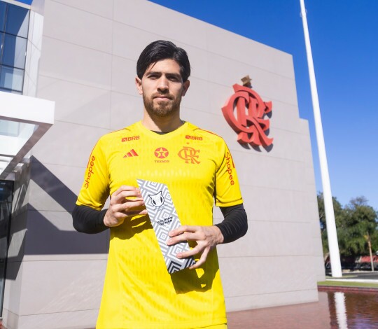 Rossi é eleito o melhor goleiro do Brasileirão em julho