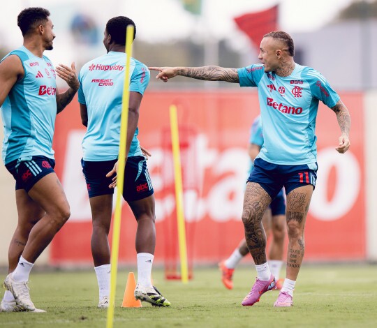 Flamengo se reapresenta e inicia preparação para enfrentar o Juventude, pelo Brasileirão