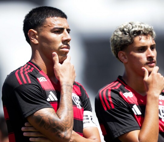 Em casa, Flamengo vence o Nova Iguaçu pela Taça Guanabara