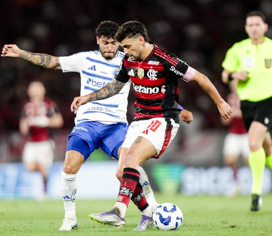 Jogos do Flamengo no Brasileirão com menos bola rolando: a Nação cobra mais intensidade!