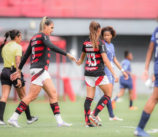 Flamengo goleia o Real Heips por 9 a 0 no Carioca Feminino