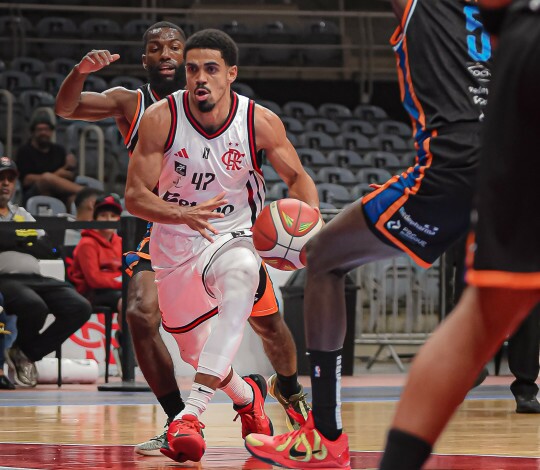 FlaBasquete vence Unifacisa por 80 a 70 no Maracanãzinho e alcança segundo triunfo no NBB