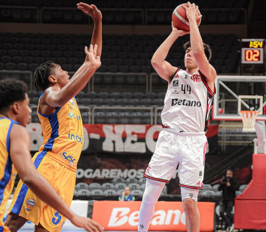 FlaBasquete deslancha no segundo tempo e vence o Fortaleza por 102 a 73, pelo NBB