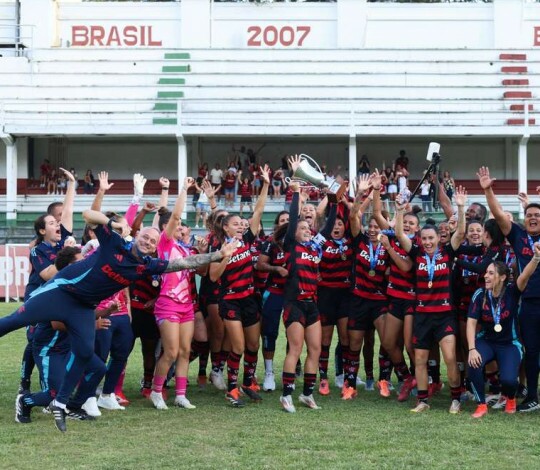 Flamengo bate o Fluminense de virada e conquista o pentacampeonato da Taça Guanabara Feminina