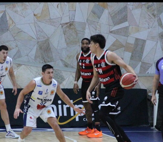 Fora de casa, Flamengo vence São José e chega ao quarto triunfo consecutivo no NBB