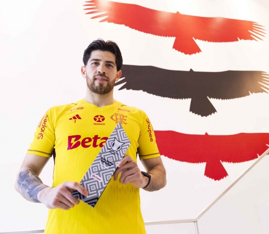 Rossi é eleito o melhor goleiro do Brasileirão em outubro