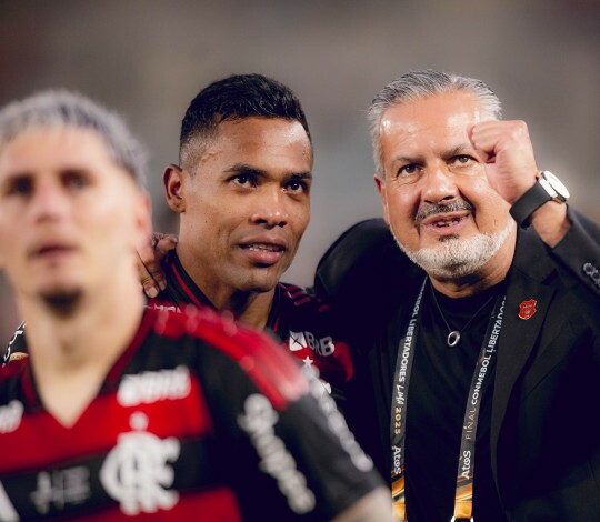 Presidente da Federação Portuguesa parabeniza o Flamengo pela conquista da Libertadores