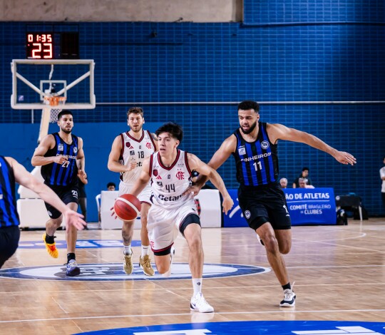 Flamengo é superado pelo Pinheiros fora de casa, mas segue na liderança do NBB