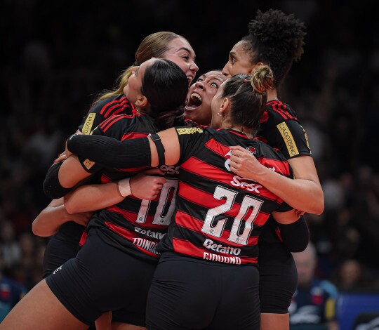 Sesc RJ Flamengo enfrenta o Sesi Vôlei Bauru em busca da oitava vitória na Superliga