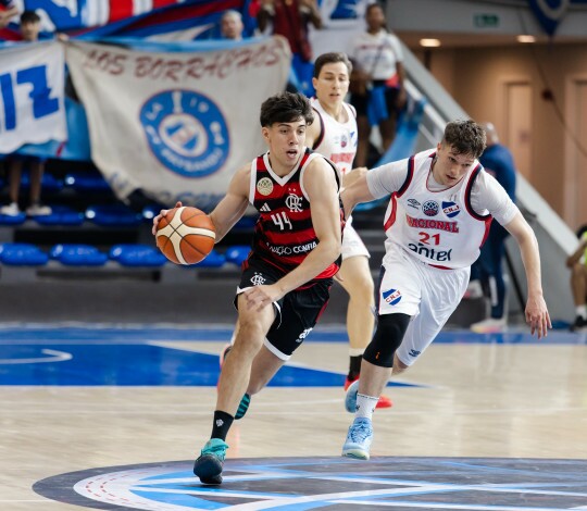 Flamengo reage no fim, encosta no placar, mas é superado pelo Nacional na abertura da BCLA