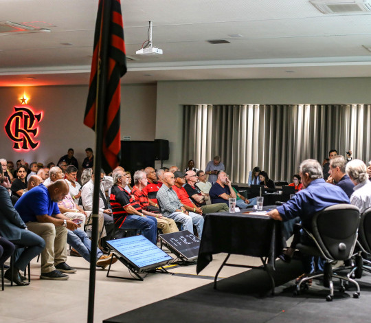 Conselho Deliberativo do Flamengo aprova atualização do estatuto para prevenir conflito de interesse