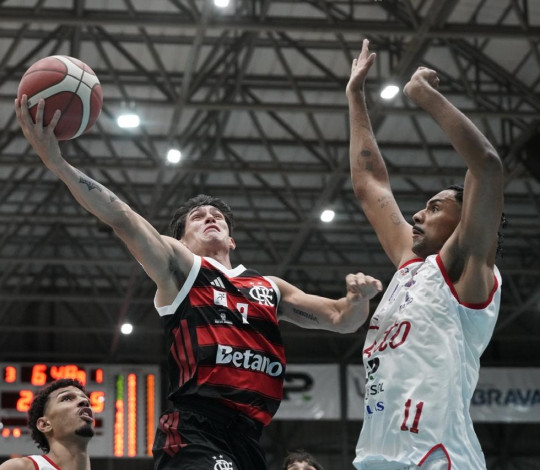 Fora de casa, Flamengo é superado pelo Pato Basquete no retorno ao NBB
