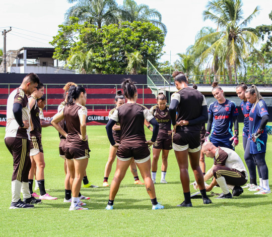 Flamengo inicia caminhada na Copa Rio Feminina contra o Vasco