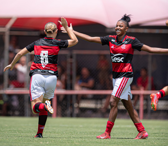 Flamengo vence o Botafogo por 3 a 1 na estreia da Copa Rio Feminina Sub-20