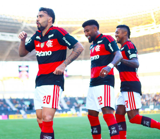 Flamengo vence o Botafogo no Nilton Santos e vai à semifinal do Estadual