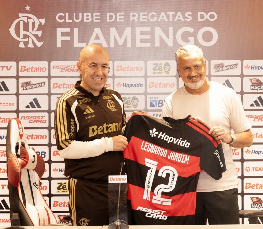 Leonardo Jardim é apresentado e afirma: “é um clube de dimensão mundial”