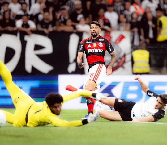 Flamengo empata com o Corinthians fora de casa após atuar todo o segundo tempo com um a menos