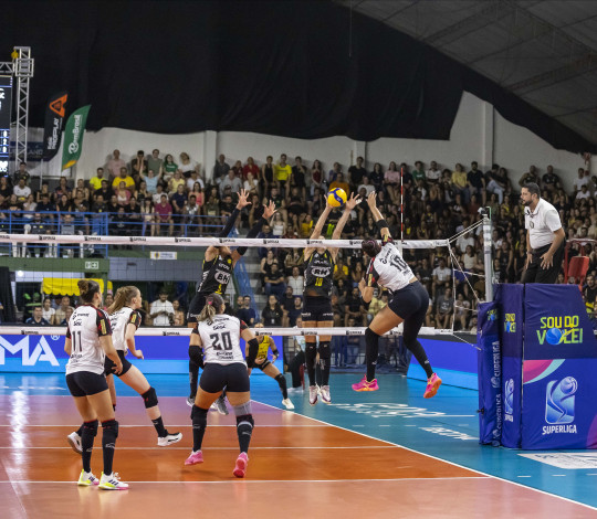 Sesc RJ Flamengo é superado pelo Dentil Praia Clube e vai buscar reação no Maracanãzinho