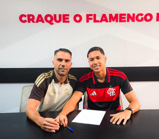 Zagueiro Weverson assina contrato para reforçar equipe sub-20 rubro-negra