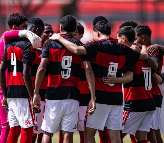 Carioca Sub-17: Flamengo vence clássico nos pênaltis