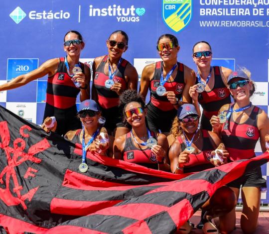 Flamengo mantém liderança do Estadual após 2ª regata