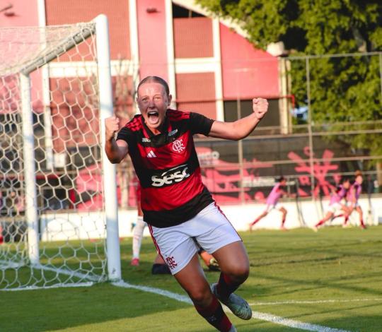Flamengo vence o Fluminense por 2 a 0 na Gávea e avança à semifinal do Brasileirão Feminino Sub-20