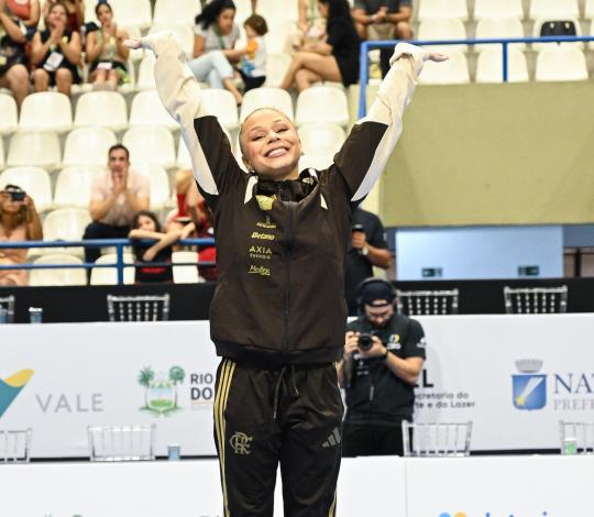 Flavia Saraiva e Larissa Machado brilham e Flamengo se destaca no Troféu Brasil