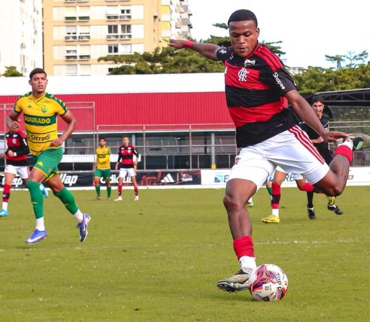 Flamengo empata no fim da partida pelo Brasileiro Sub-20