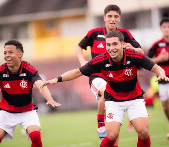 Para lavar a alma: Fla vence a primeira no Brasileiro Sub-17