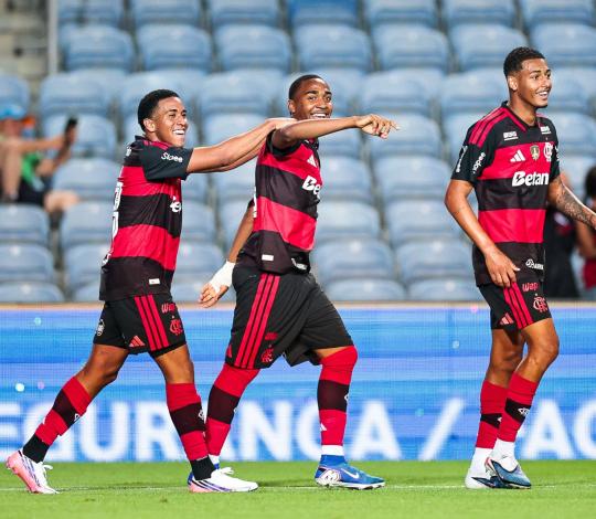 Mengão vence o Lausanne no segundo amistoso da intertemporada em Portugal