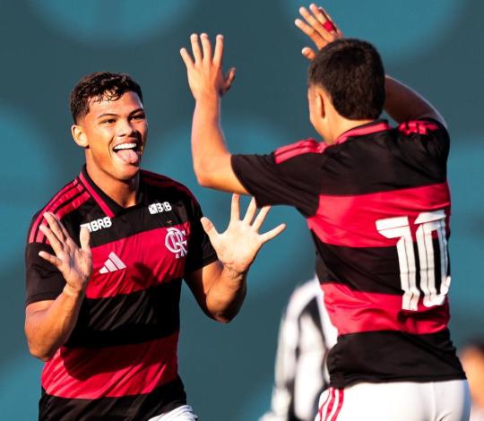 Flamengo vence a terceira seguida no Brasileiro Sub-17