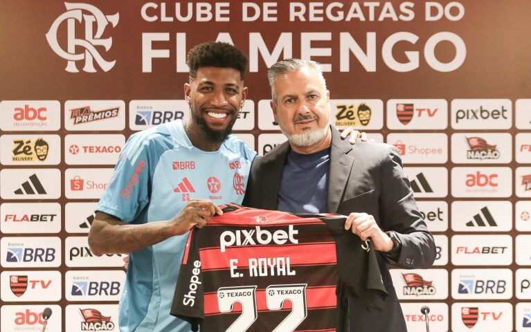 Emerson Royal é apresentado no Ninho do Urubu e diz: “Eu sempre fui flamenguista e não sabia”