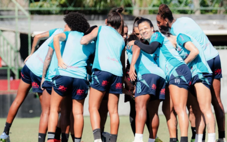 Mengão inicia disputa das quartas do Brasileirão Feminino contra o Palmeiras no Raulino de Oliveira