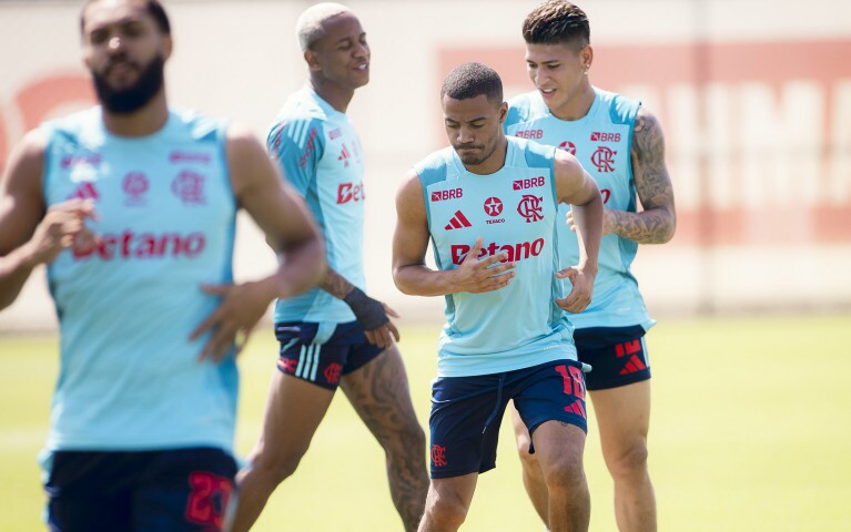 Flamengo se reapresenta de olho nas quartas de final da Libertadores