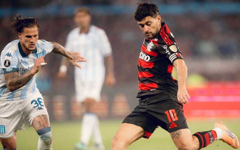 Flamengo segura pressão do Racing, garante o empate e está na decisão da Libertadores