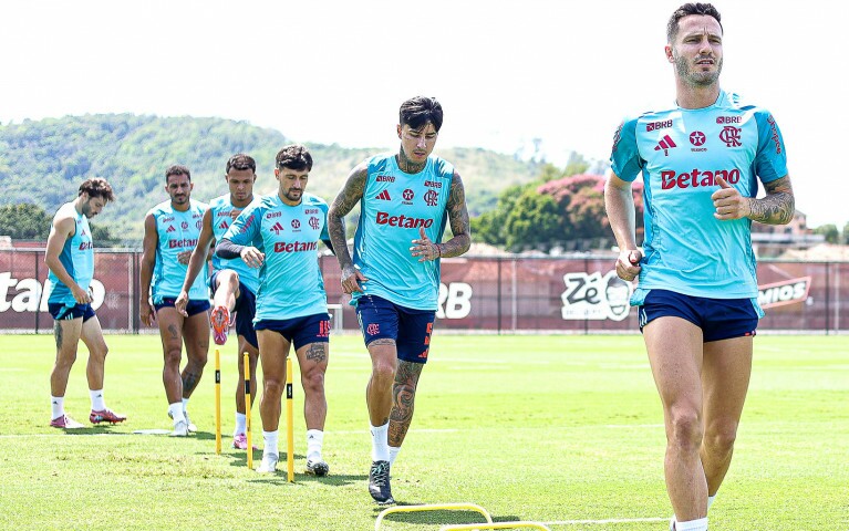 Flamengo se reapresenta e inicia preparação para enfrentar o São Paulo, pelo Brasileirão