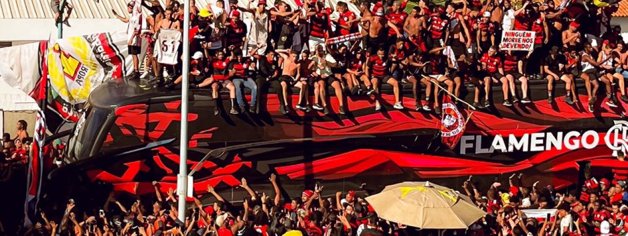 Em busca do tetra, Mengão embarca para o Peru com direito a AeroFla