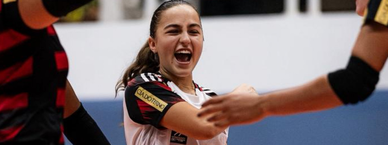 Sesc RJ Flamengo vence o Brasília Vôlei com show da torcida em São Luís