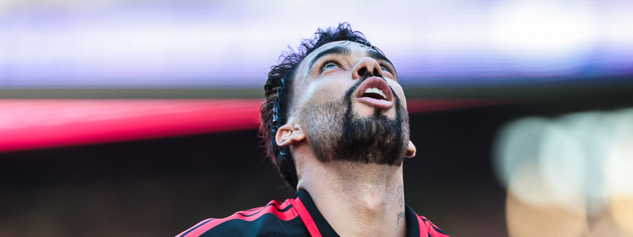 Flamengo vence o Botafogo por 2 a 1 e vai à semifinal