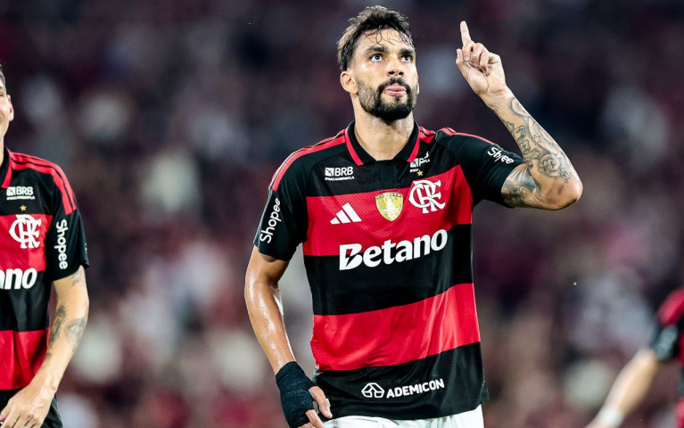 Em domingo de Páscoa, Flamengo renasce no segundo tempo e vira sobre o Santos no Maracanã