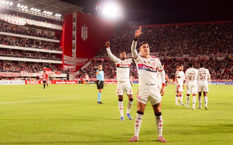 Flamengo empata com o Estudiantes, segue líder do Grupo A e invicto na Libertadores 2026
