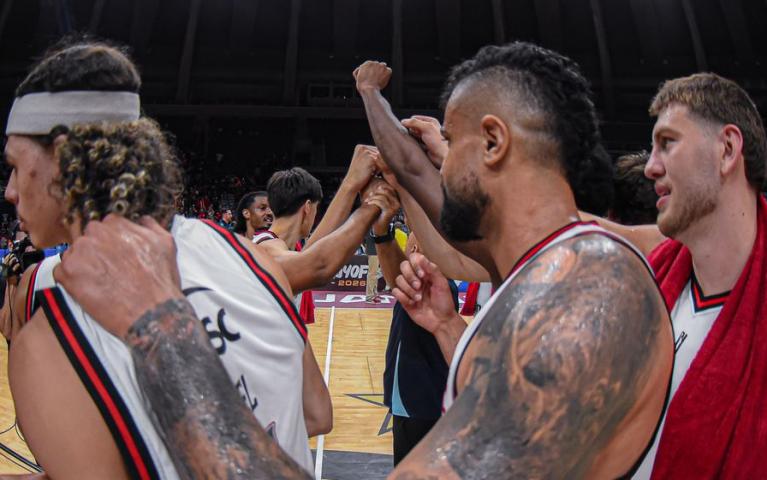 Flamengo volta a vencer o União Corinthians e vai às quartas de final do NBB